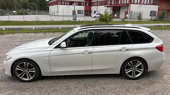 BMW 328i 4 of 9