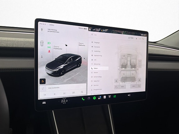 Tesla Model Y 21 of 30