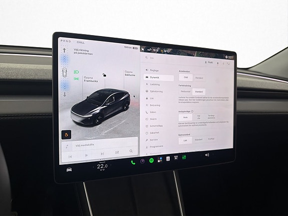 Tesla Model Y 19 of 30