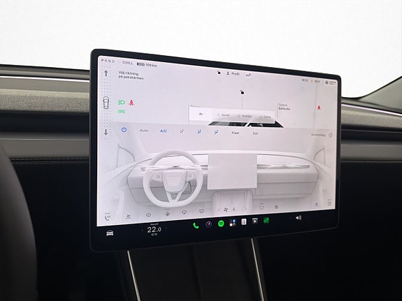 Tesla Model Y 17 of 30