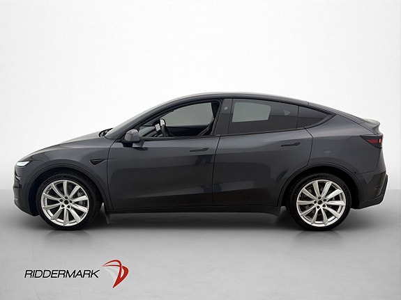 Tesla Model Y 5 of 30