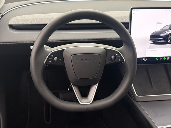 Tesla Model Y 12 of 30