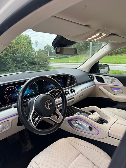 Mercedes-Benz GLE350 e 3 of 10