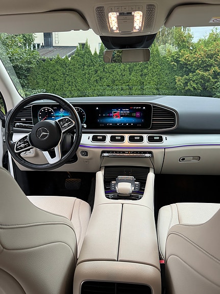 Mercedes-Benz GLE350 e 5 of 10