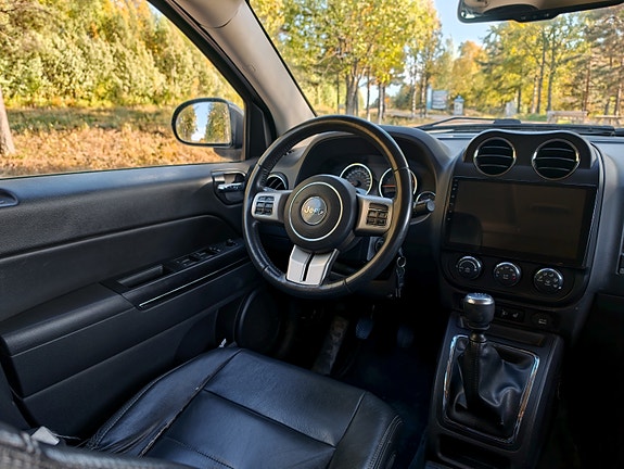 Jeep Compass 6 of 9