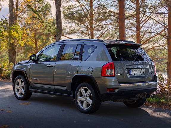 Jeep Compass 2 of 9