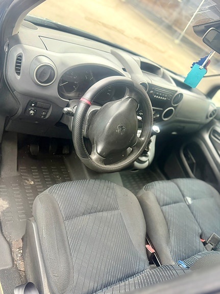 Peugeot Partner 6 of 9