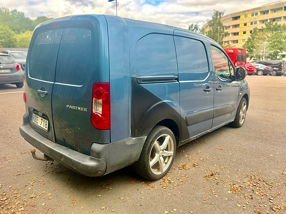 Peugeot Partner 4 of 9