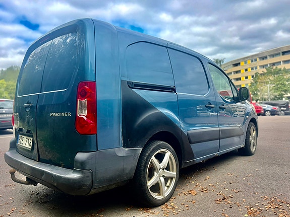Peugeot Partner 2 of 9