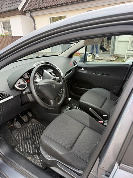 Peugeot 207 4 of 5