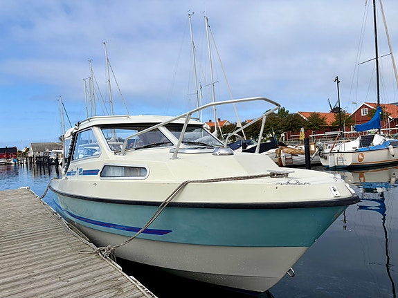 Flipper 620 C Suzuki 140 4-takt 2014+80 km/h bromsat släp 4 of 7