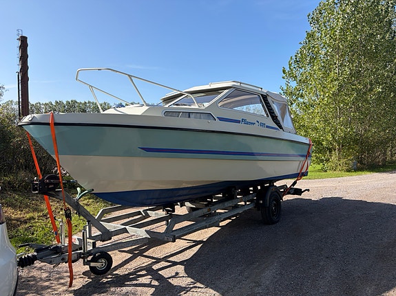 Flipper 620 C Suzuki 140 4-takt 2014+80 km/h bromsat släp 3 of 7