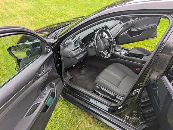 Honda Civic 2 of 5