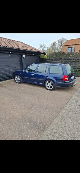 Volkswagen Golf IV 2 of 9