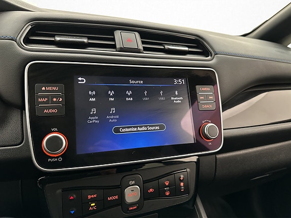 Nissan Leaf 25 of 30