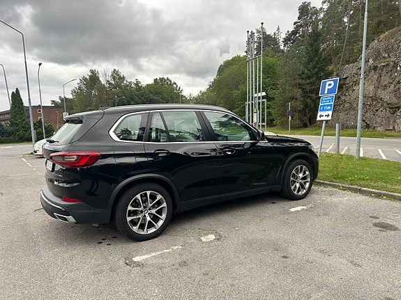BMW X5 2 of 18