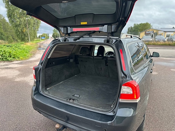 Volvo V70 17 of 26