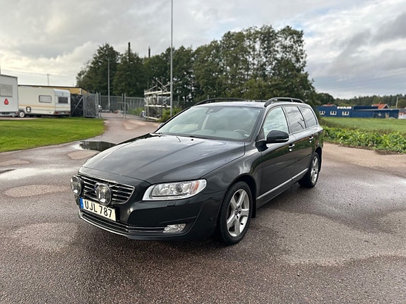 Volvo V70 6 of 26