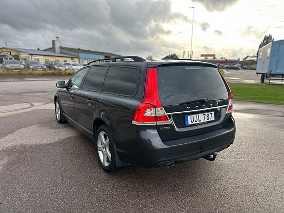 Volvo V70 5 of 26