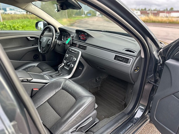 Volvo V70 20 of 26