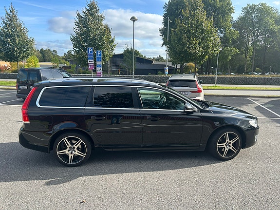 Volvo V70 5 of 5