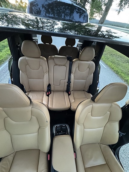 Volvo XC90 9 of 25