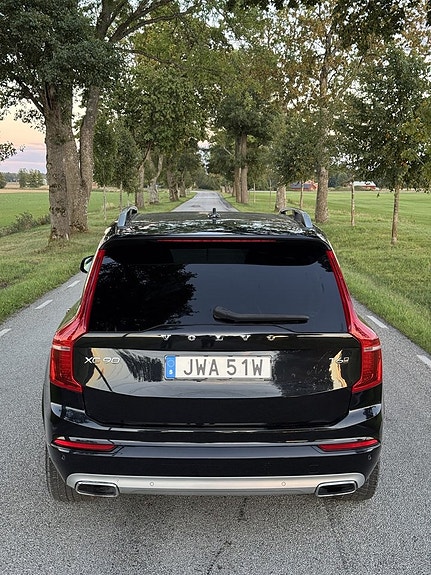 Volvo XC90 5 of 25