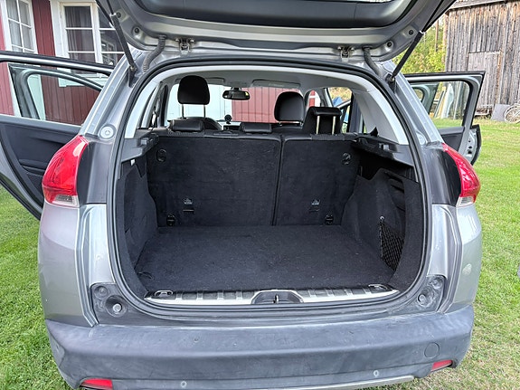 Peugeot 2008 6 of 9