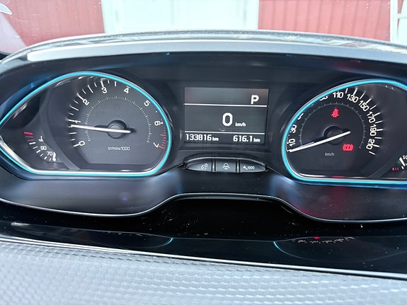 Peugeot 2008 9 of 9