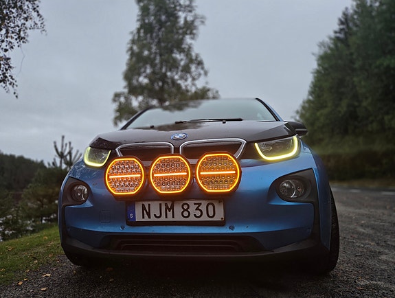BMW i3 2 of 15