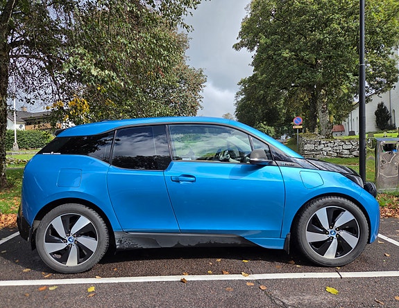 BMW i3 10 of 15