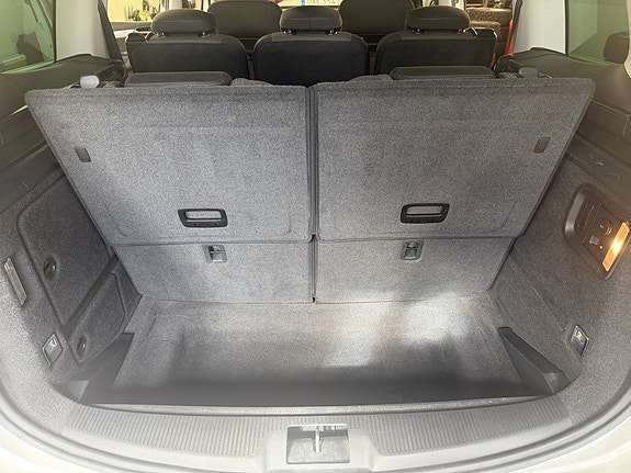 Volkswagen Sharan 11 of 16