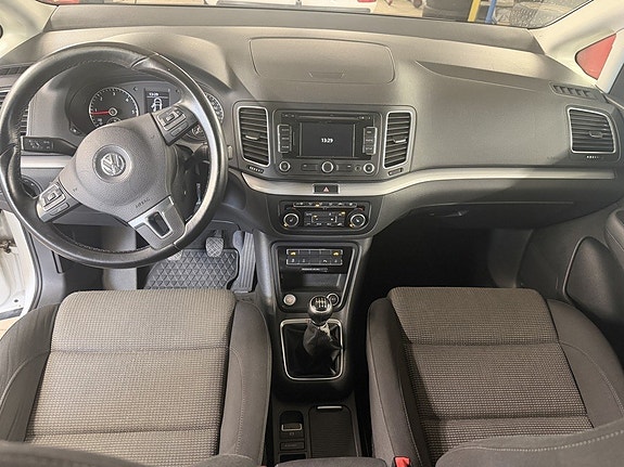 Volkswagen Sharan 8 of 16