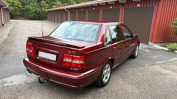 Volvo S70 2 of 8