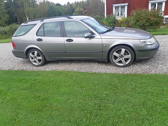 Saab 9-5 2 of 3
