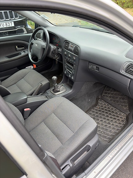 Volvo S40 6 of 9