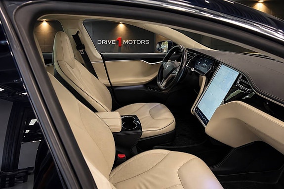 Tesla Model S 9 of 15