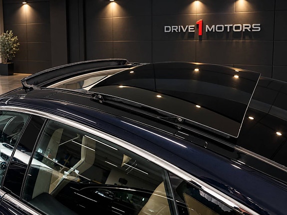 Tesla Model S 7 of 15