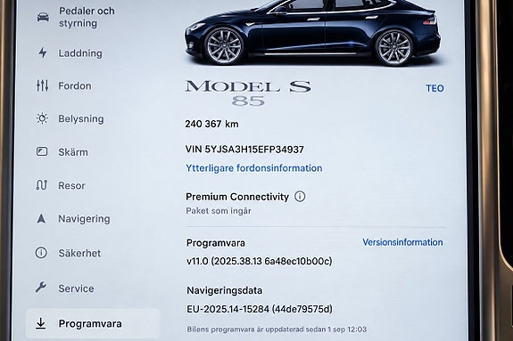 Tesla Model S 15 of 15