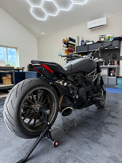 Ducati XDiavel 3 of 4