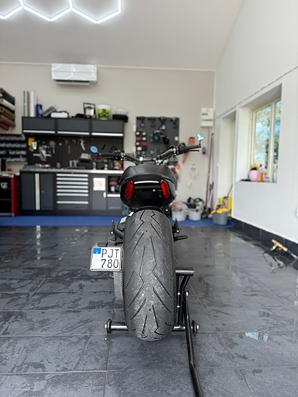 Ducati XDiavel 4 of 4