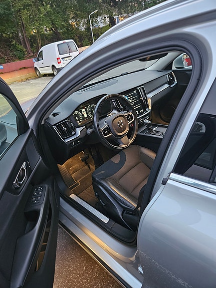 Volvo V60 5 of 8