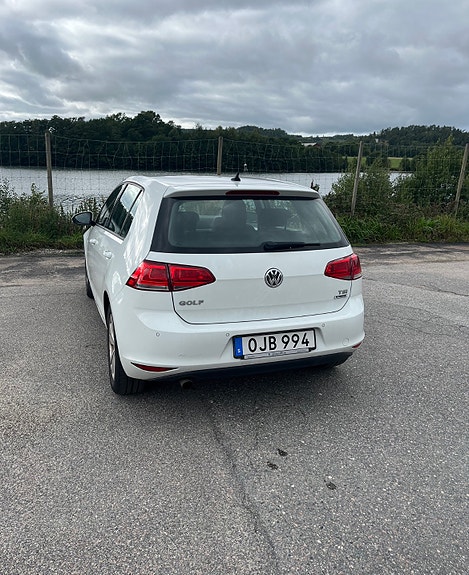 Volkswagen Golf VII 9 of 9