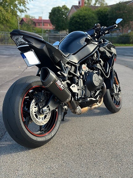 Kawasaki Z H2 3 of 5