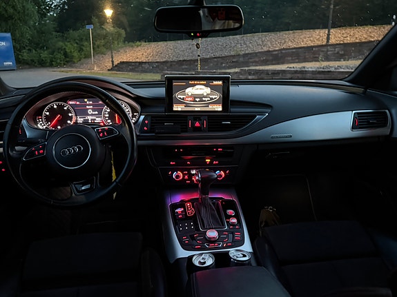 Audi A7 5 of 9