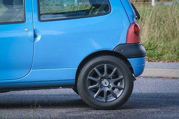 Renault Twingo 9 of 15