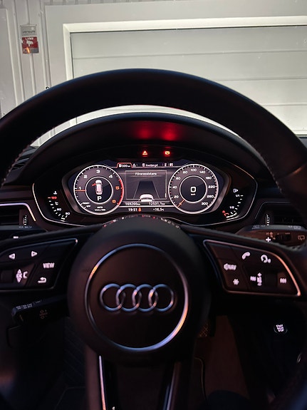 Audi A4 12 of 16