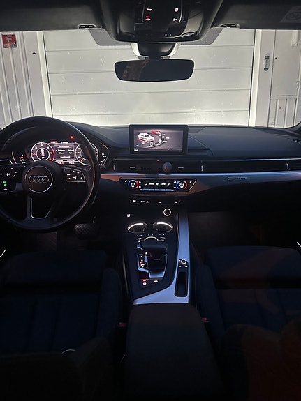 Audi A4 8 of 16