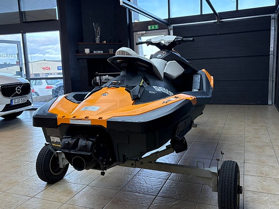 Sea-doo spark 2015 4 of 4