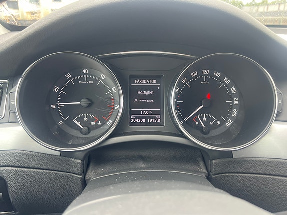 Skoda Superb 10 of 10